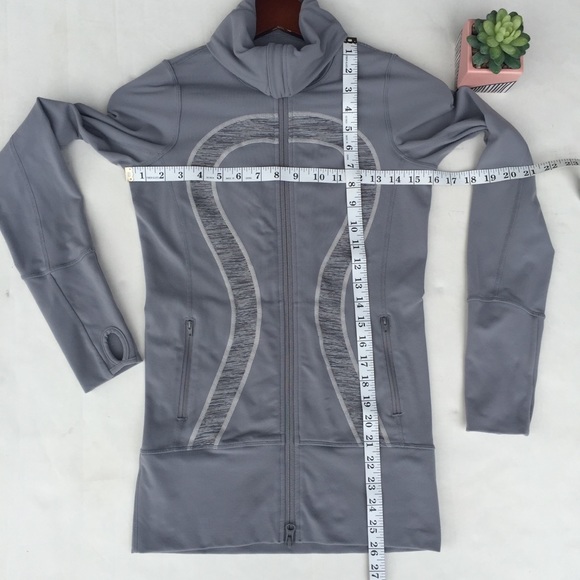 Lululemon In Stride Jacket - Picture 3 of 8